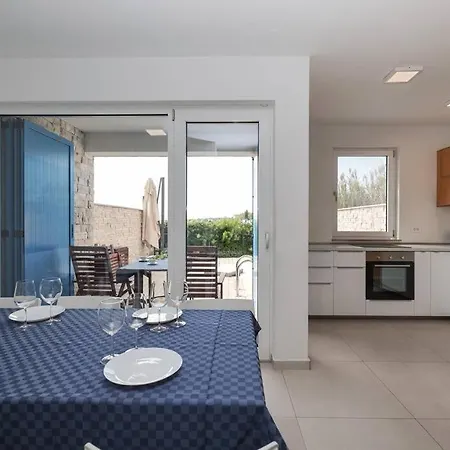 Holiday home Miri Orchid