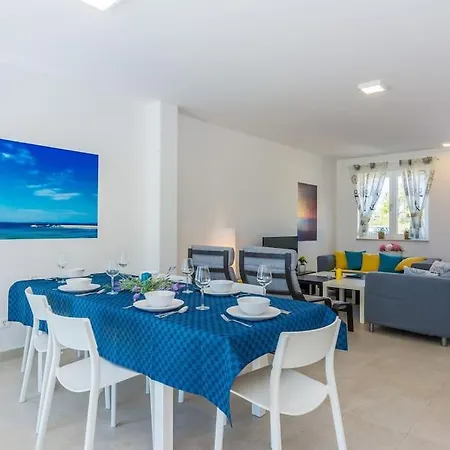 Miri Orchid Feriehus Privlaka (Zadar)