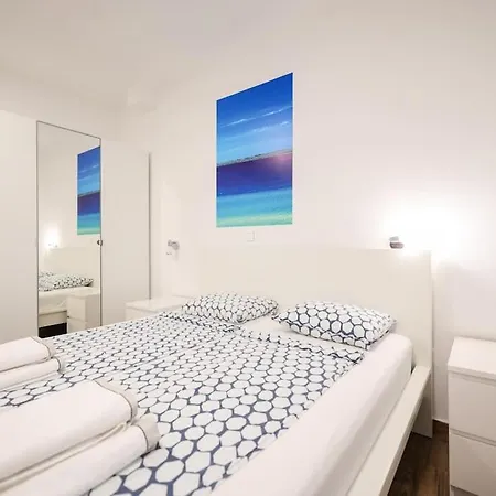 Holiday home Miri Orchid