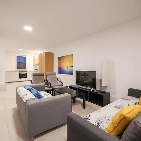 Miri Orchid * Privlaka (Zadar)