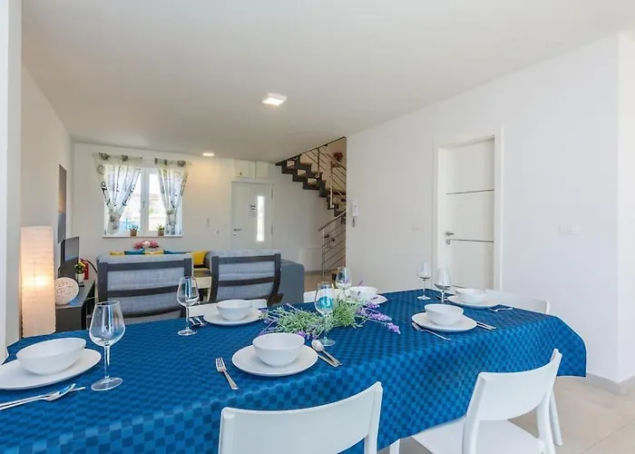 Miri Orchid Feriehus