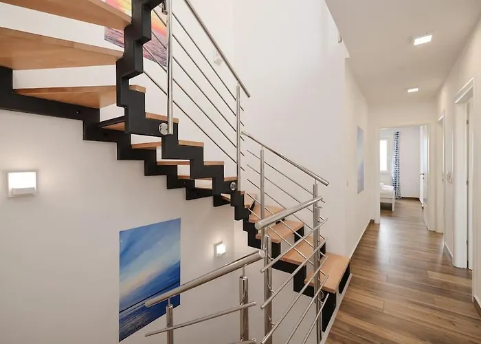 Feriehus Miri Orchid