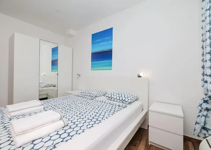 Feriehus Miri Orchid *